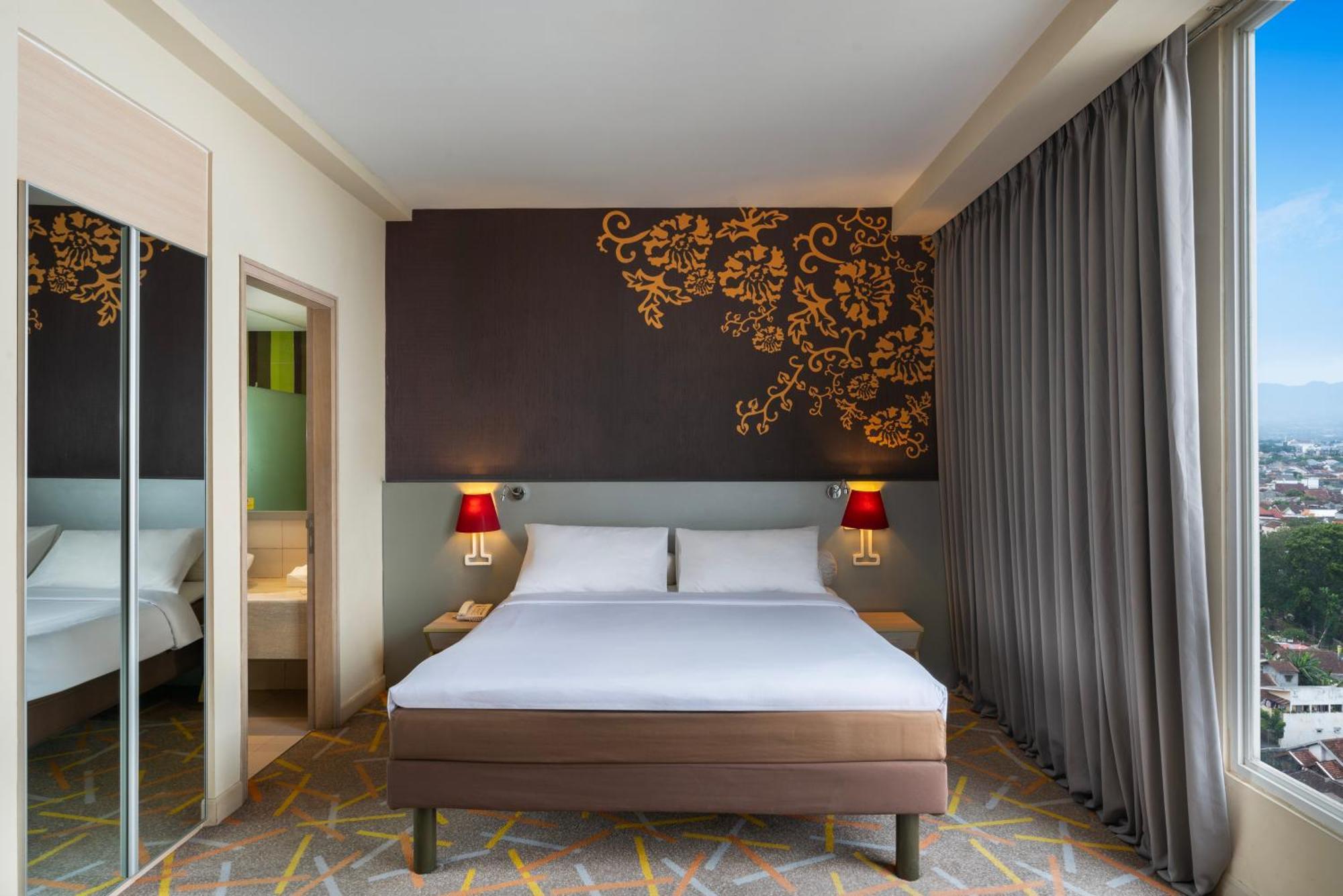 Hotel Ibis Styles Malang Exterior foto